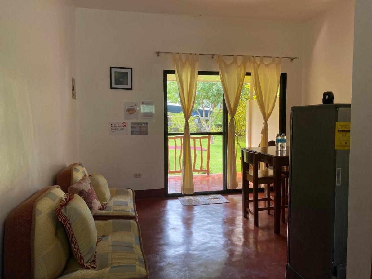 Tongatok Cliff Resort Mambajao Exterior photo