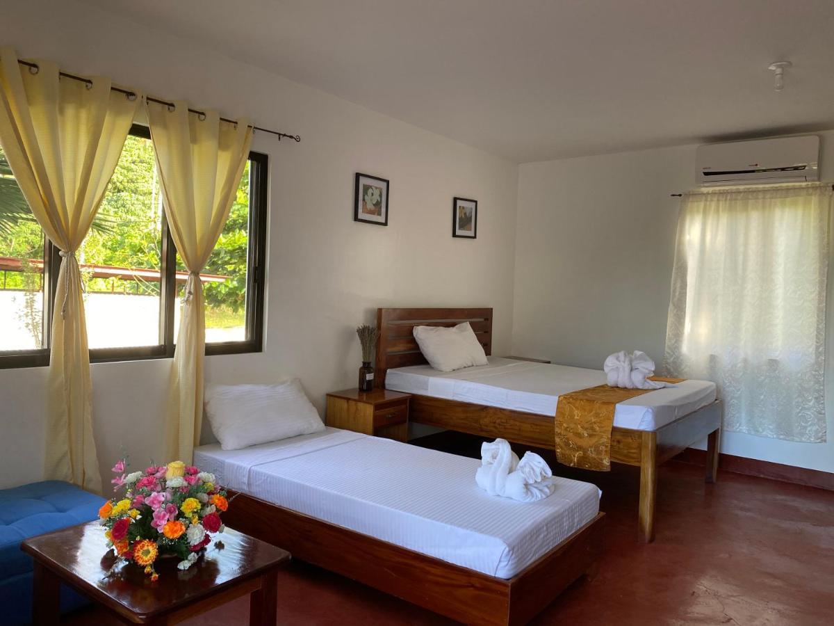 Tongatok Cliff Resort Mambajao Exterior photo