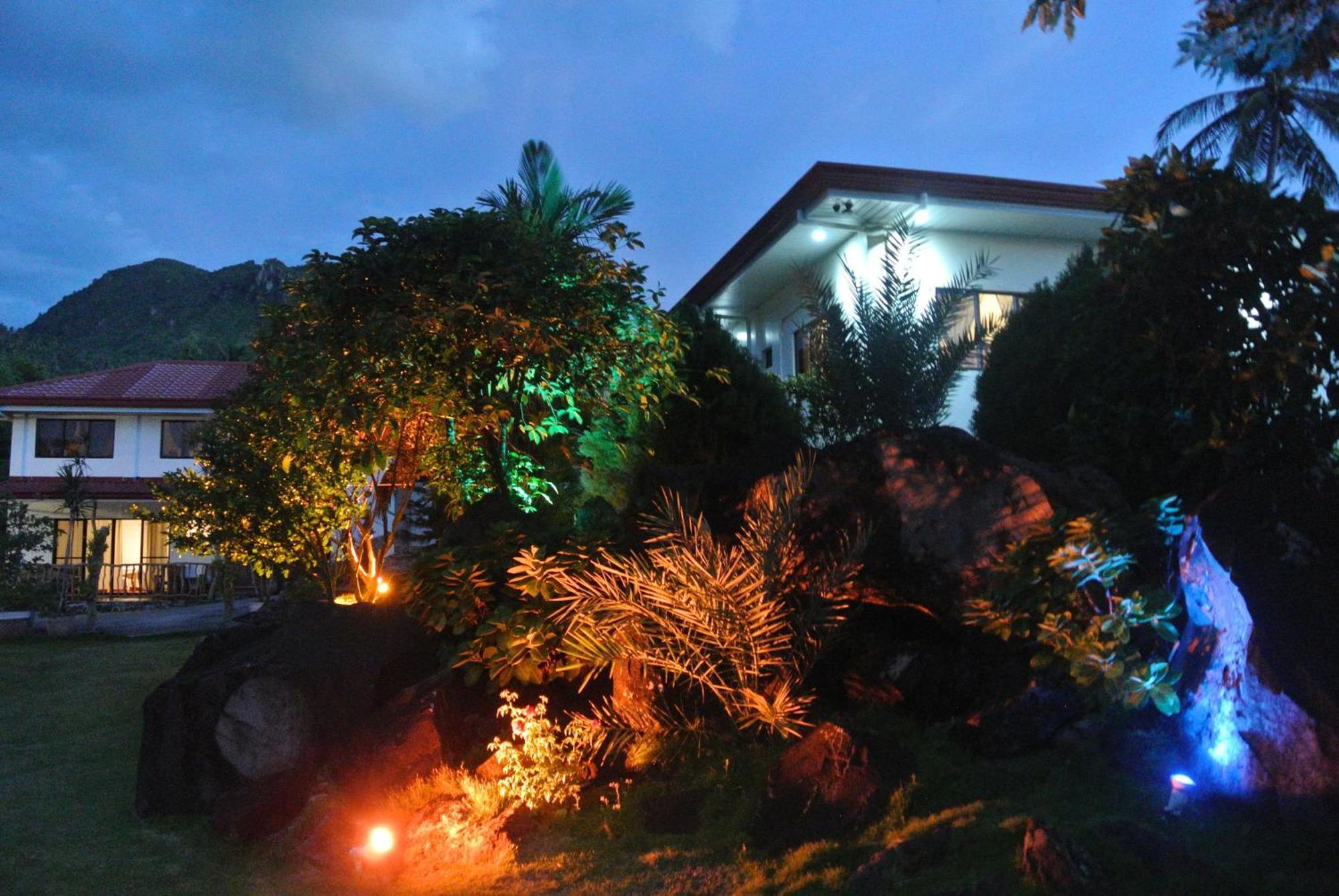 Tongatok Cliff Resort Mambajao Exterior photo