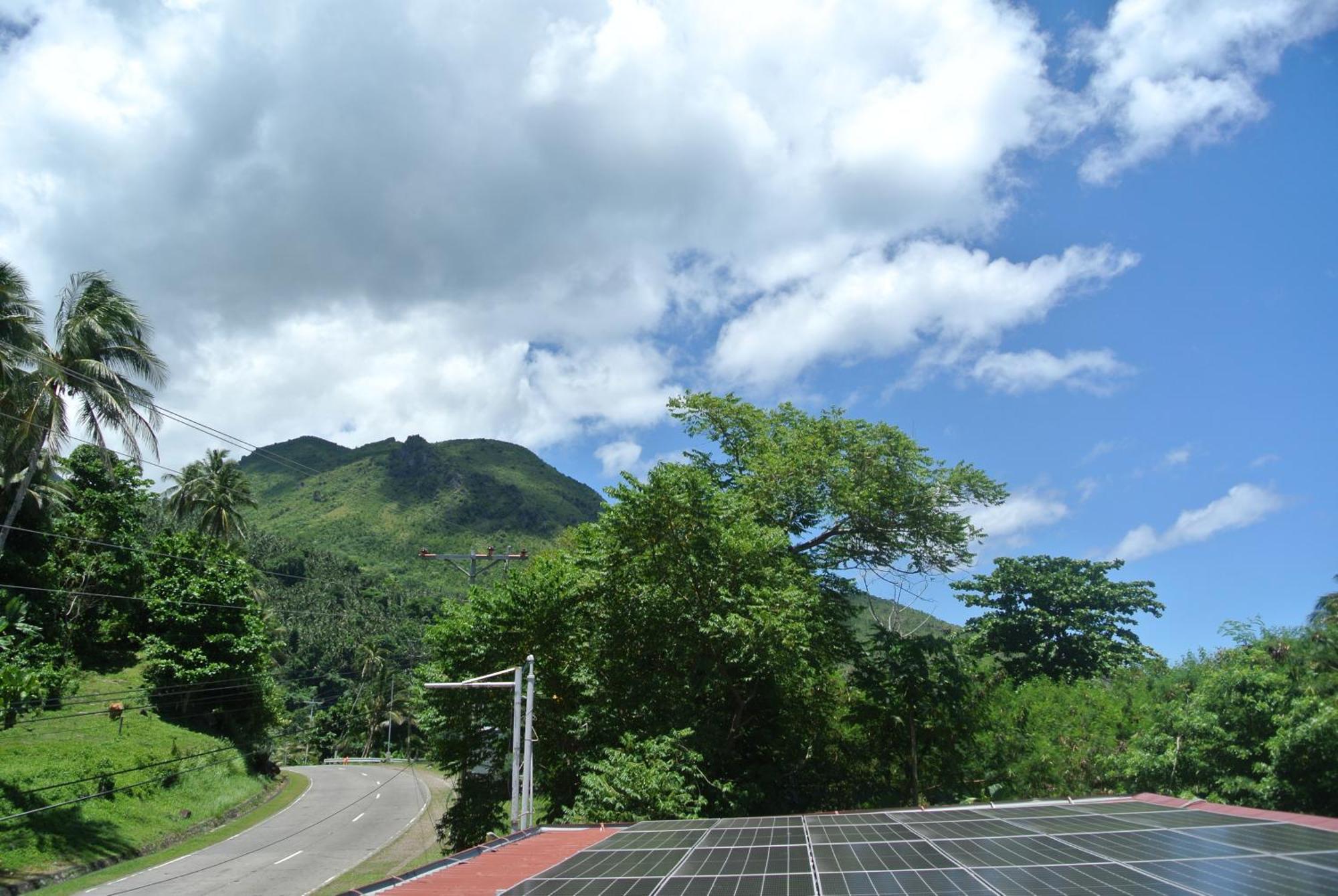 Tongatok Cliff Resort Mambajao Exterior photo